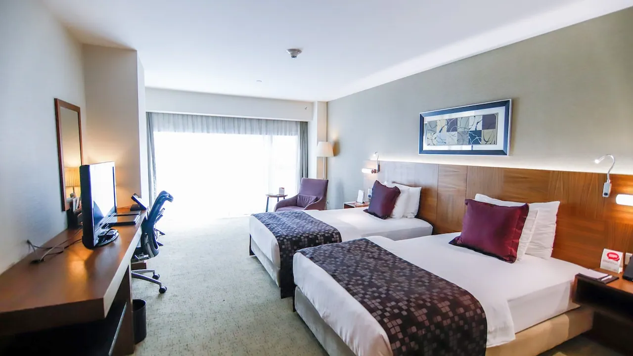 الفندق كراون بلازا حربيه - إسطبول